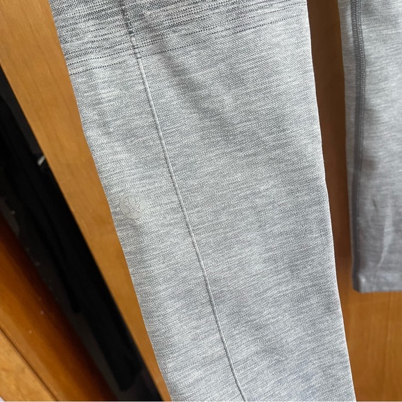Lululemon leggings - Picture 3 of 4